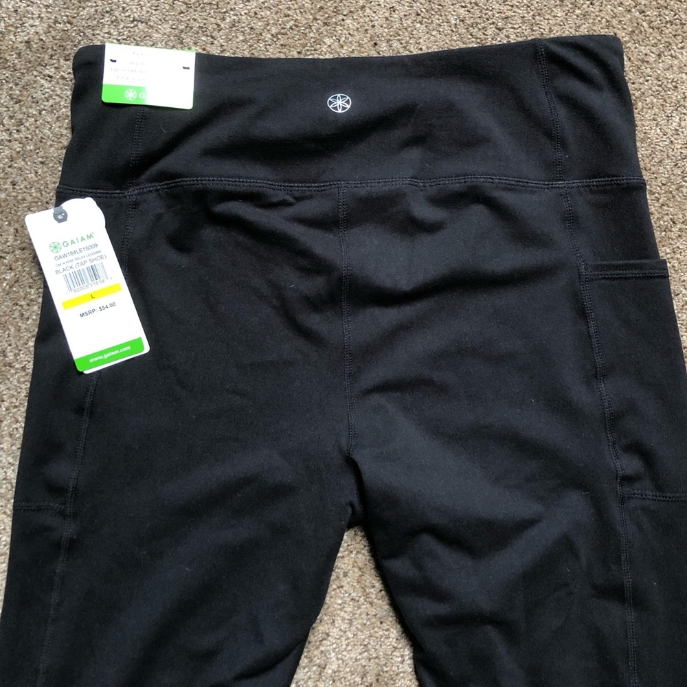 NWT Leggings